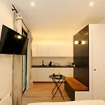 Studio Fonctionnel Tout Equipe Batignolles - 2P